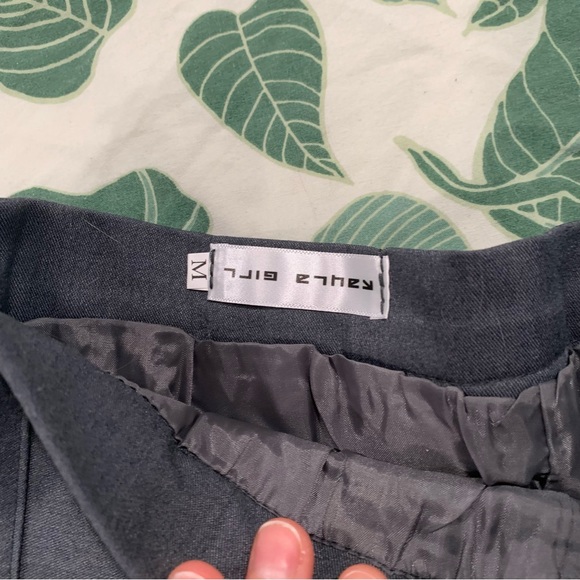 Grey pleated skirt - Picture 3 of 4